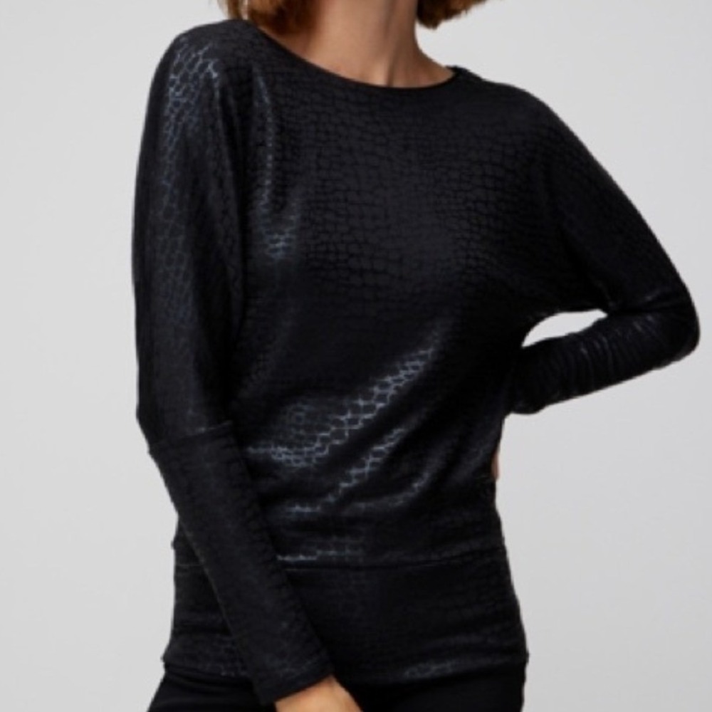 White House Black Market Black Metallic Animal‎ Print Dolman Sleeve Top Large
